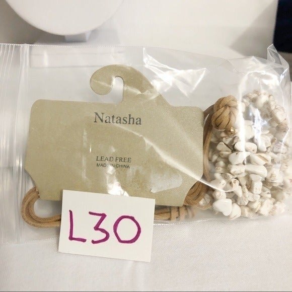 Natasha Layered Chip Stone Necklace White Tan NWT - Picture 6 of 7